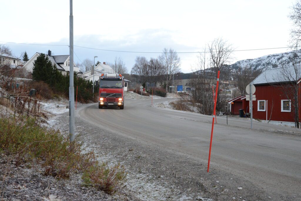 Mange har ventet på at fylkesvei 808 skal bli helt ferdig. I 2015 slipper de å vente lengre.