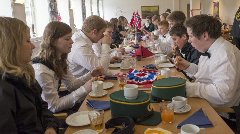 En skikkelig frokost i hyggelig selskap.