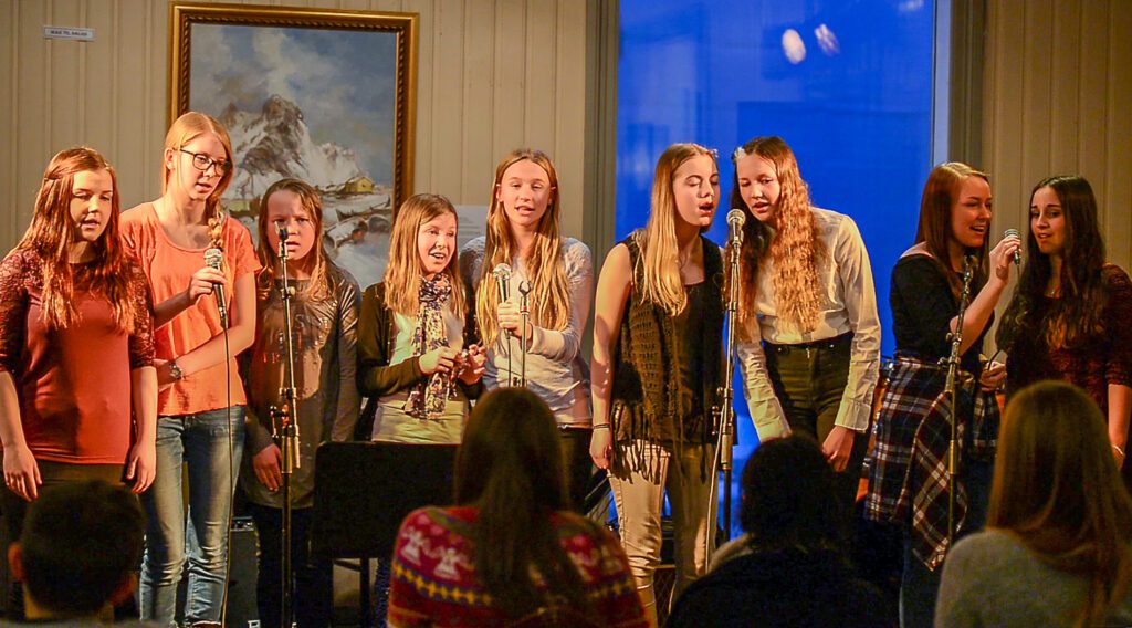 Kulturskolen tok som vanlig turen på andre siden av fjellet.