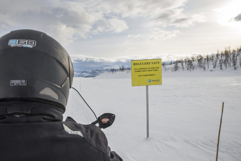 Nylig forsvant 7-800 meter med oppmerking.