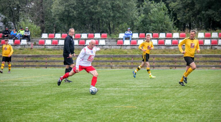 Jens Falmår gikk foran med et godt eksempel som kaptein mot Vega, og scorte sitt første mål for sesongen.