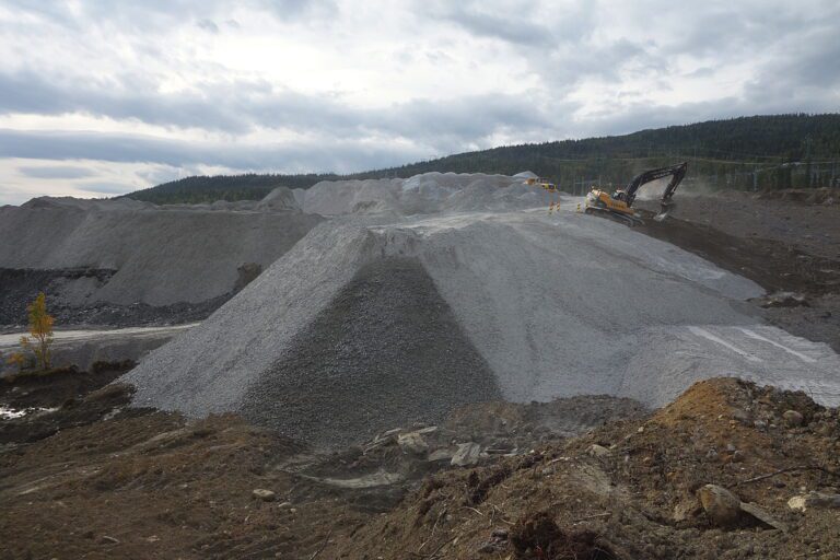 Sommeren 2015 ble TBM-masse kjørt ut, slik at terrenget vokste minst 20 meter over sitt opprinnelig nivå. Visse støy-  og støvplager blei meldt fra innbyggerne i Vesterli