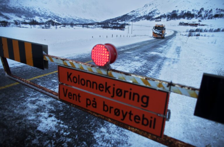 Fjelloverganger kan bli stengt selv når vår og sommer nærmer seg.