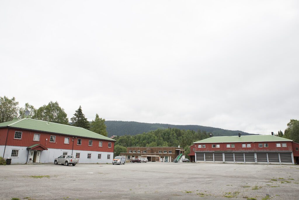 Etter halvannet år er det slutt. Behovet for asylmottak har gått kraftig ned etter at Norge har lagt seg på ei restriktiv linje i asylpolitikken.