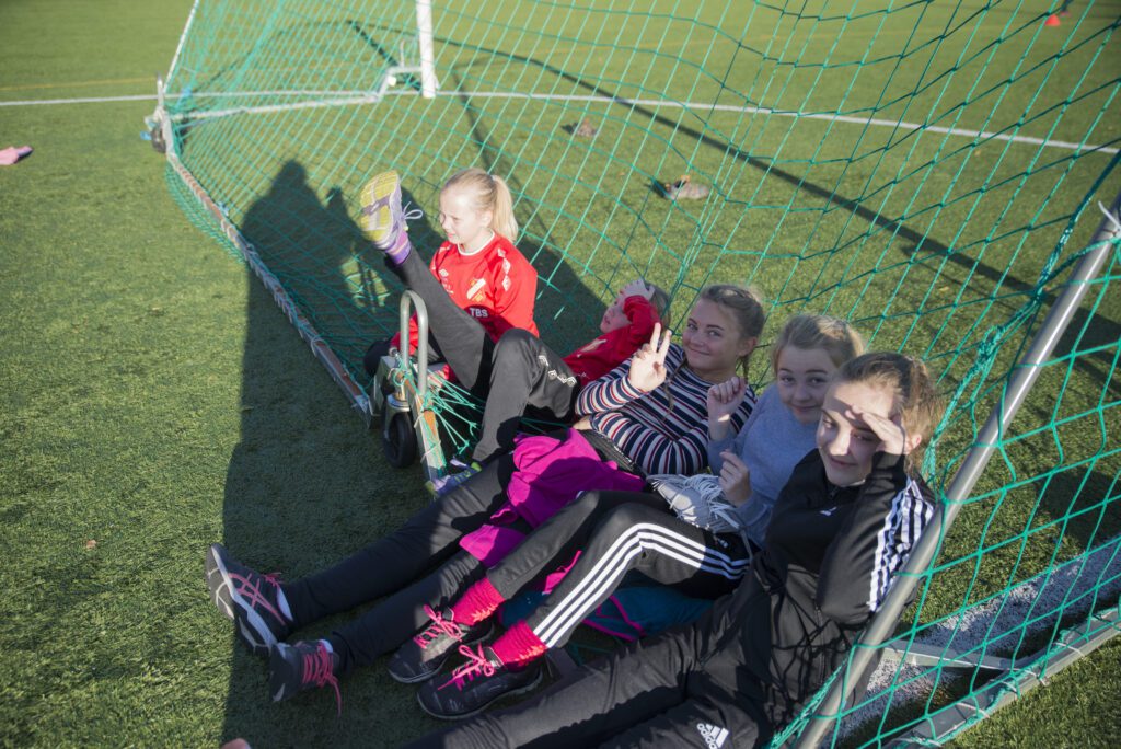 Tuva Berg Sørensen, Maren Nerleirmo, Maiken Hjerpbakk, Elise Paulsen Lund, Anna Sofie Grunnvoll