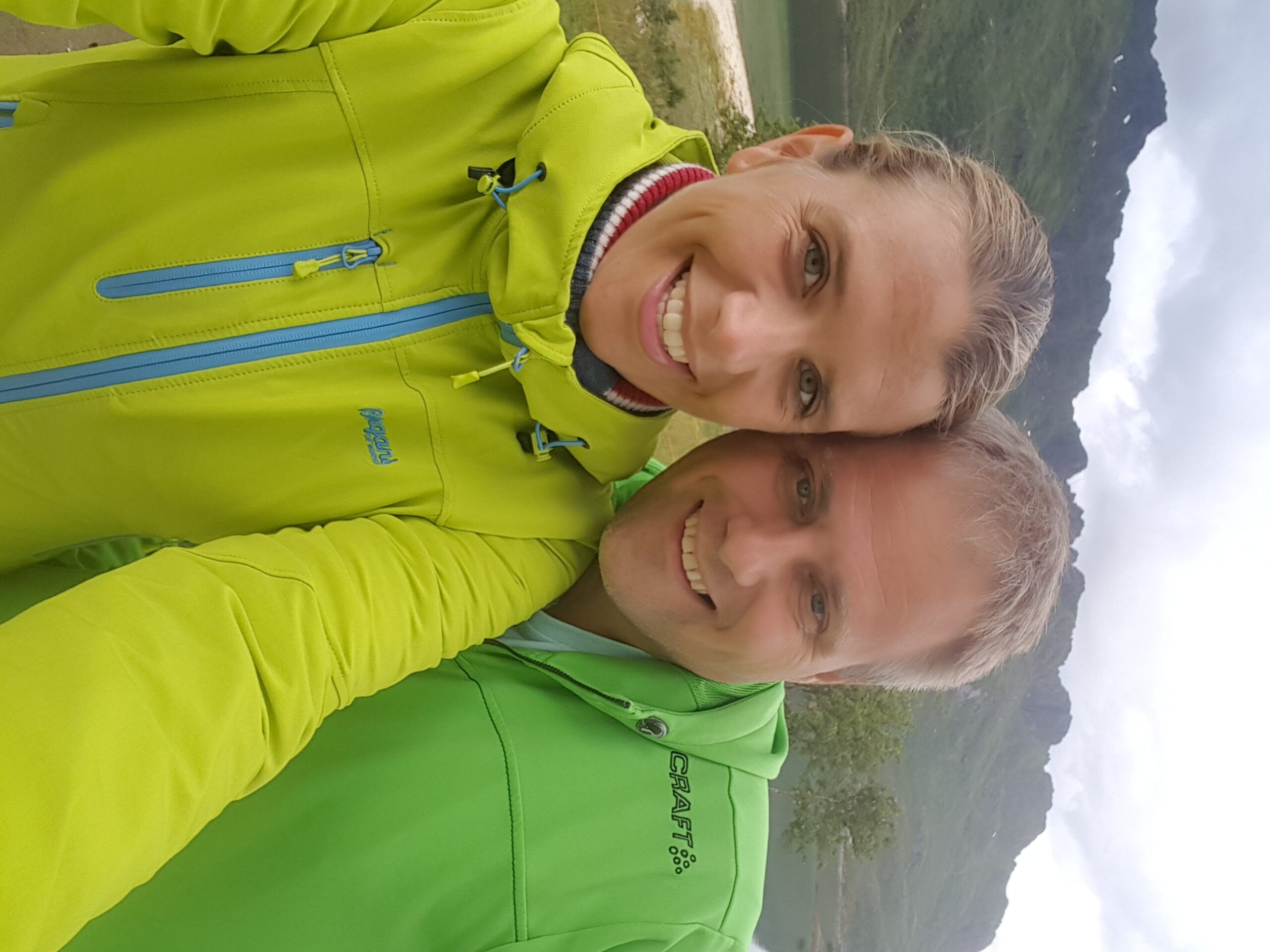 Anne Karen Vasdal og Thor-Arne Vilhelmsen drar i gang Barnas turlag i Hemnes turistforening