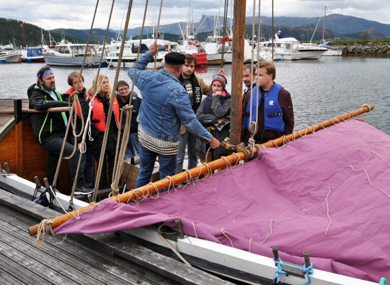 Nordland Teater sitt ensemble som jobber med kirkespillet «Petter». Fra venstre: Han-Erik Dyvik Husby