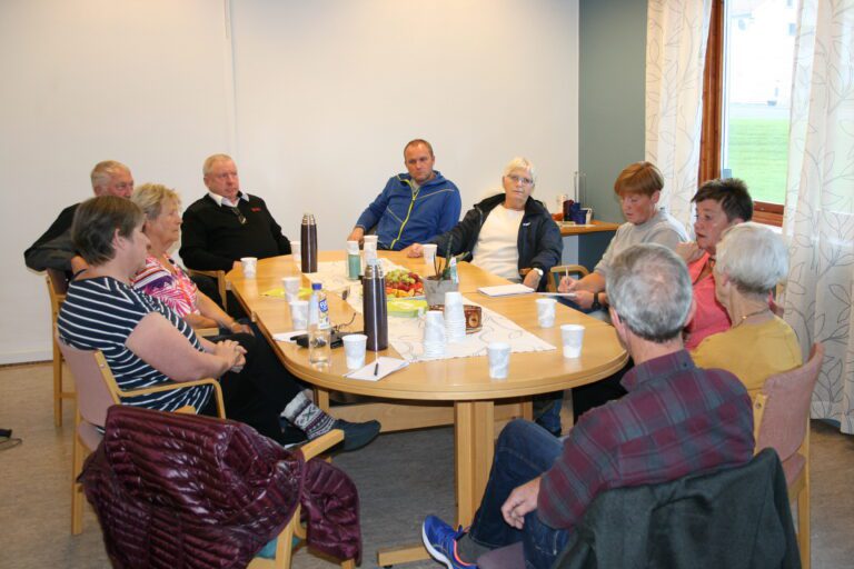 Første møte for gamle og nye besøksvenner og frivillige tilknyttet Frivilligsentralen