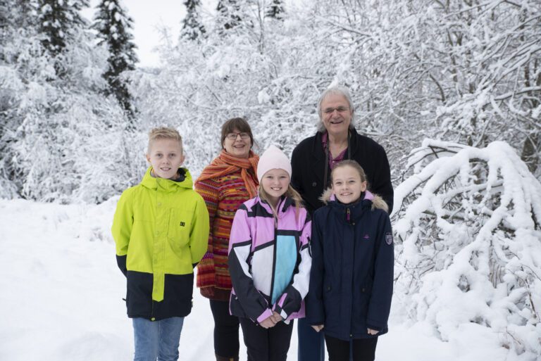 Bak fra v. Ellen Agnete Brygfjeld og Arvid Martinsen. Foran fra v. Nicolai Valla