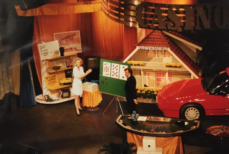 Casino foregikk på scenen i Oslo Cabaret