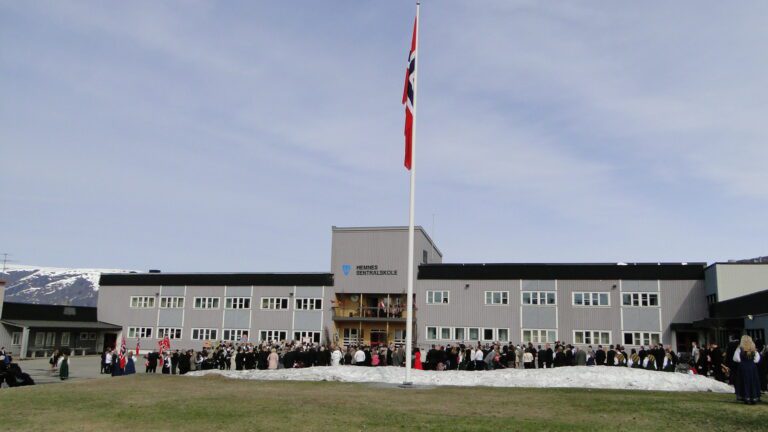 Enhet skole i Hemnes kommune synes det er verdt å markere at sykefraværet for enheten er på et rekordlavt nivå for 2018.