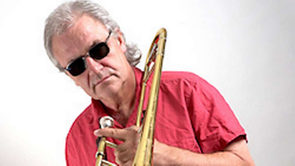 Arvid Martinsen dukker opp på Korgen Vertshus med Papa Funk.