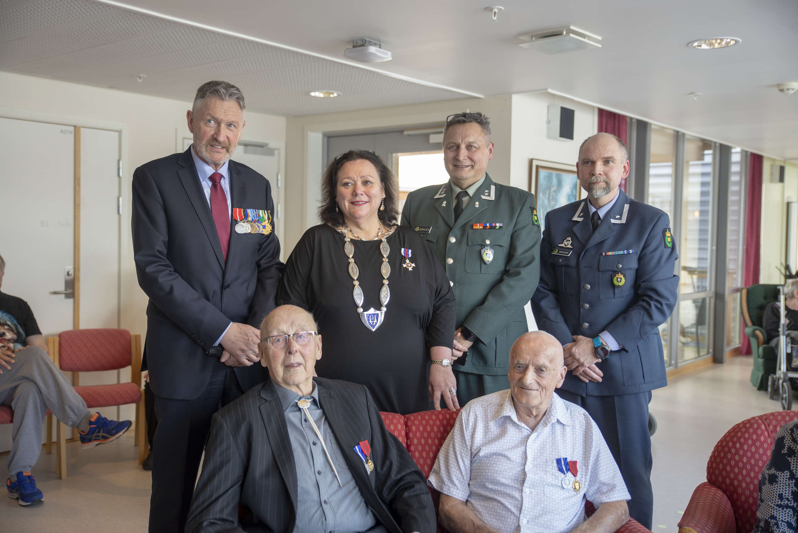 Øverst fra venstre: Per Jakob Solhaug, Christine Trones, Bent Henriksen og Ole Ivar Øverleir. Foran fra venstre: Ole Jørgensen og Idar Brygfjeld.