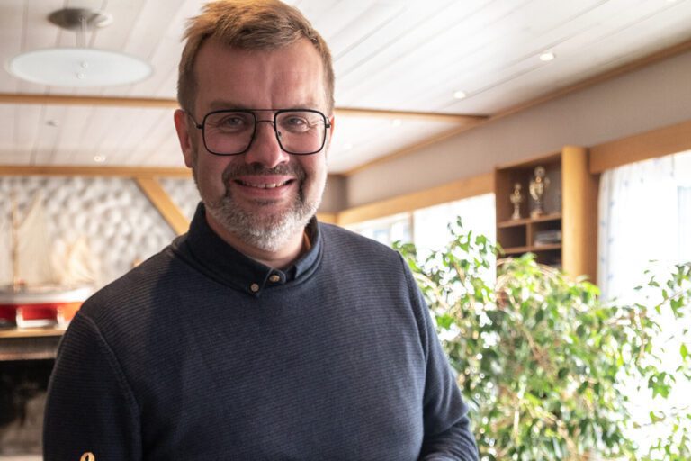 Hans-Petter Skjæran jobber med omstillingsarbeidet i Hemnes kommune.